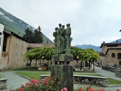 monumento dell'emigrante a Tirano