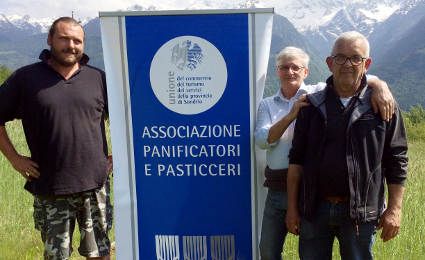 /Il coltivatore Andrea Pelacchi, i Panificatori Luigi Cao (presidente) e Remo Delle Coste (vice)